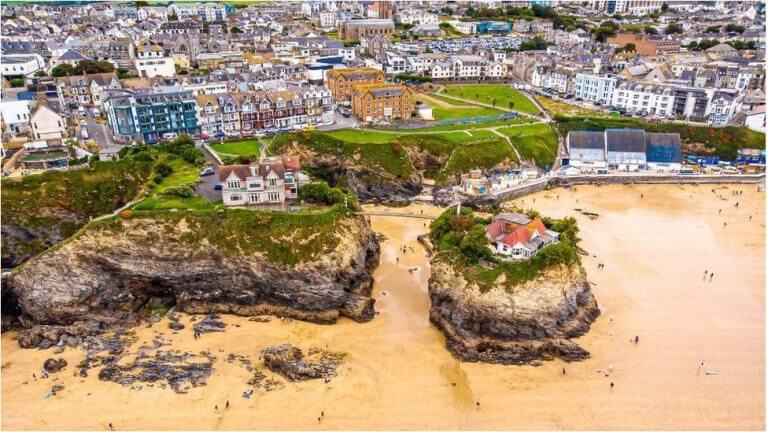 Newquay - Cornwall Holiday Guide