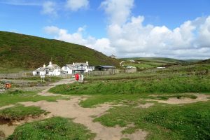 Northcott Mouth Beach - Cornwall Holiday Guide