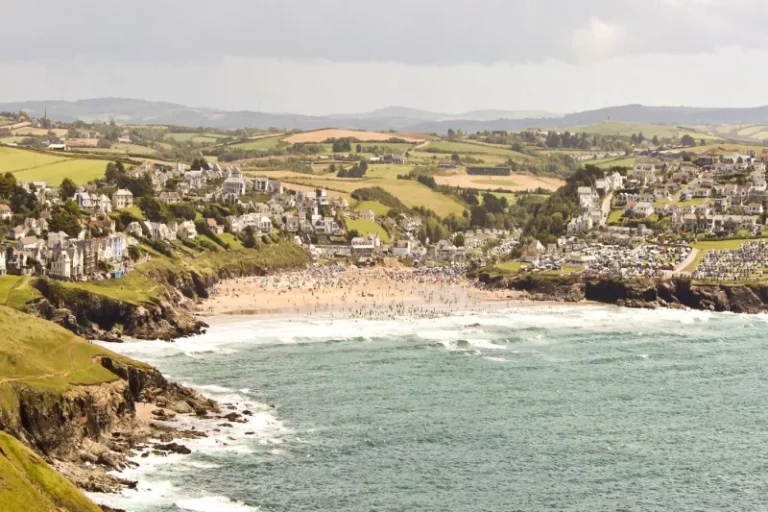 Polzeath - Cornwall Holiday Guide