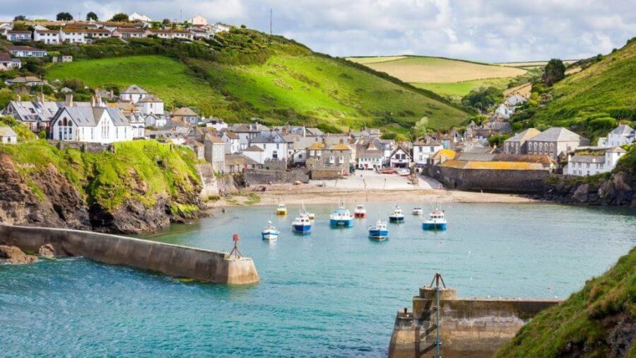 Port Isaac- Cornwall Holiday Guide