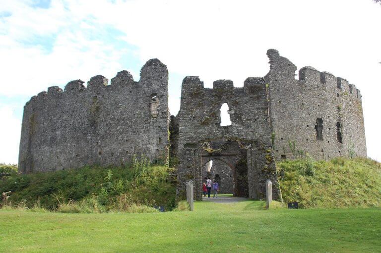 Restormel Castle - Cornwall Holiday Guide